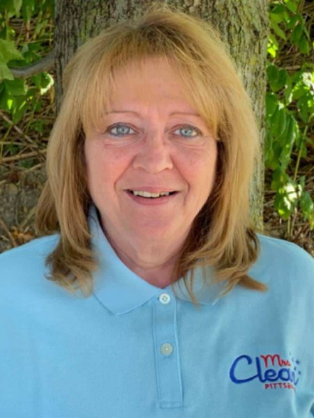 Lisa J., Monongahela Office Manager at Mrs. Clean Pittsburgh